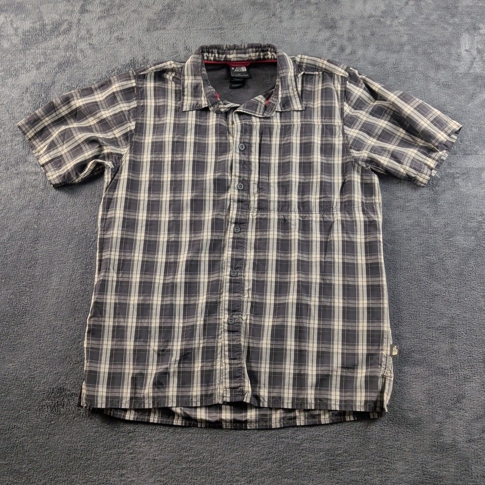 North Face Button Up Shirt Mens M Gray Plaid Fishing Short Sleeve Vented Pocket